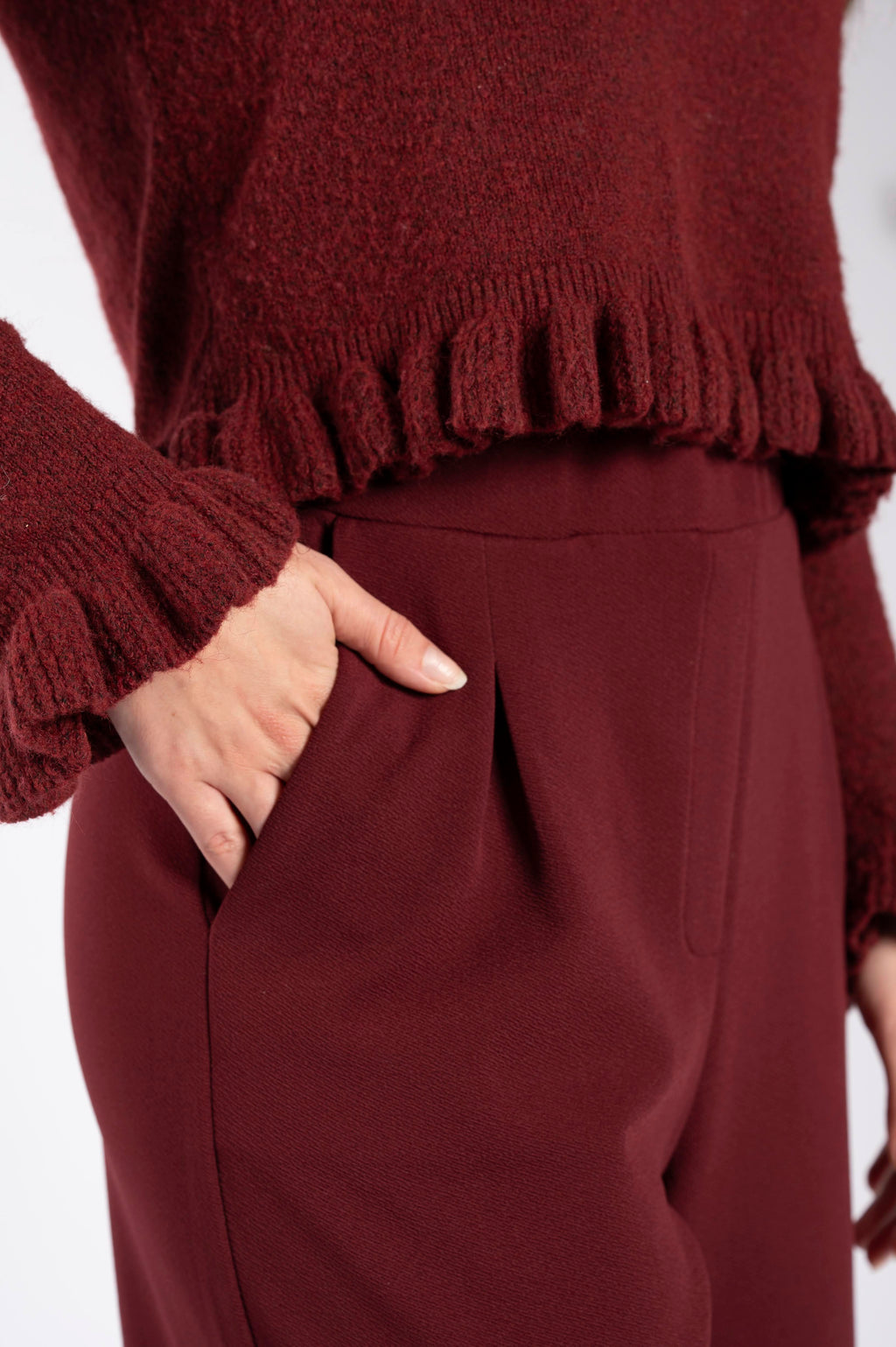 High on Red Trousers - Merlot