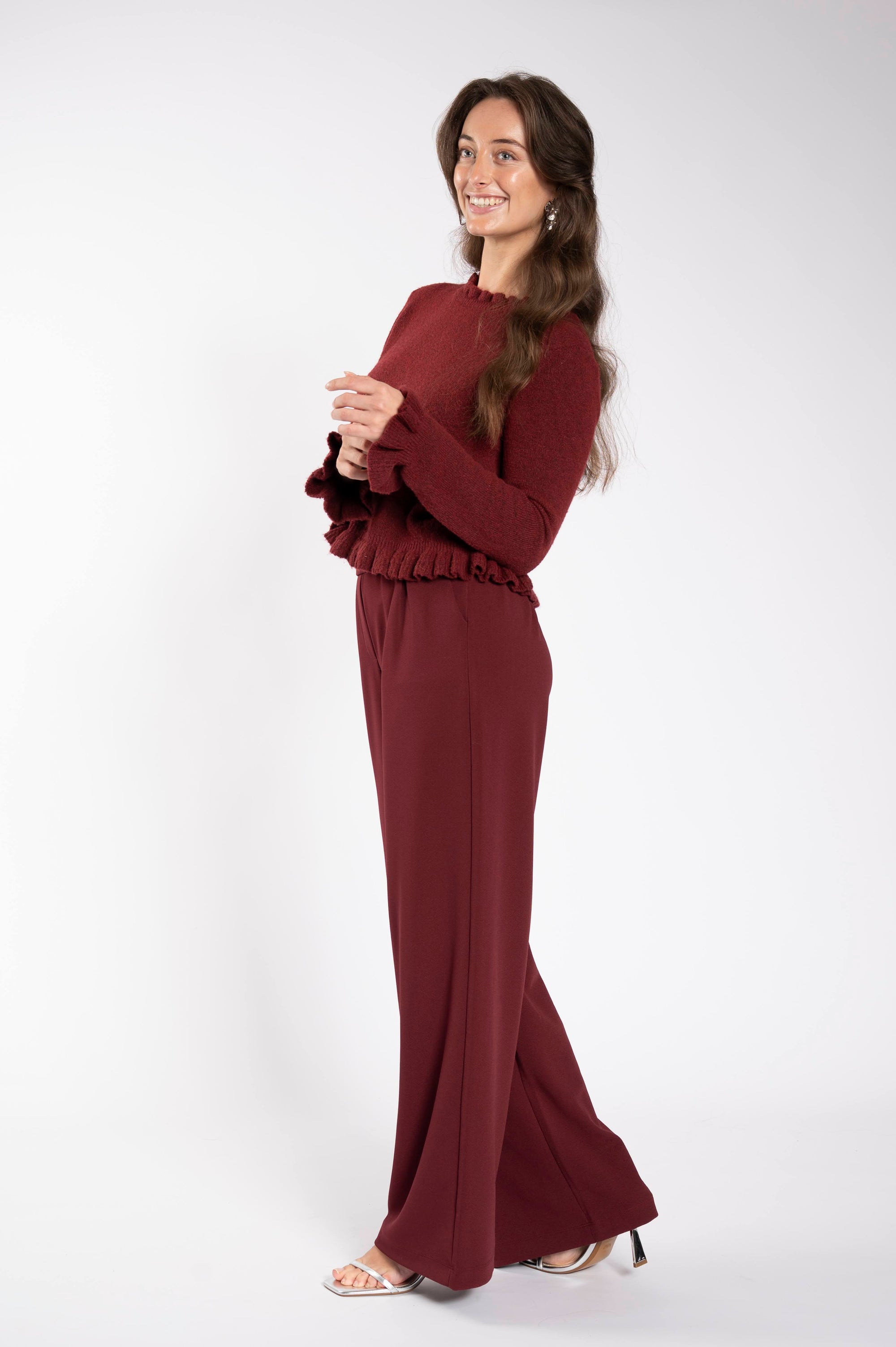 High on Red Trousers - Merlot