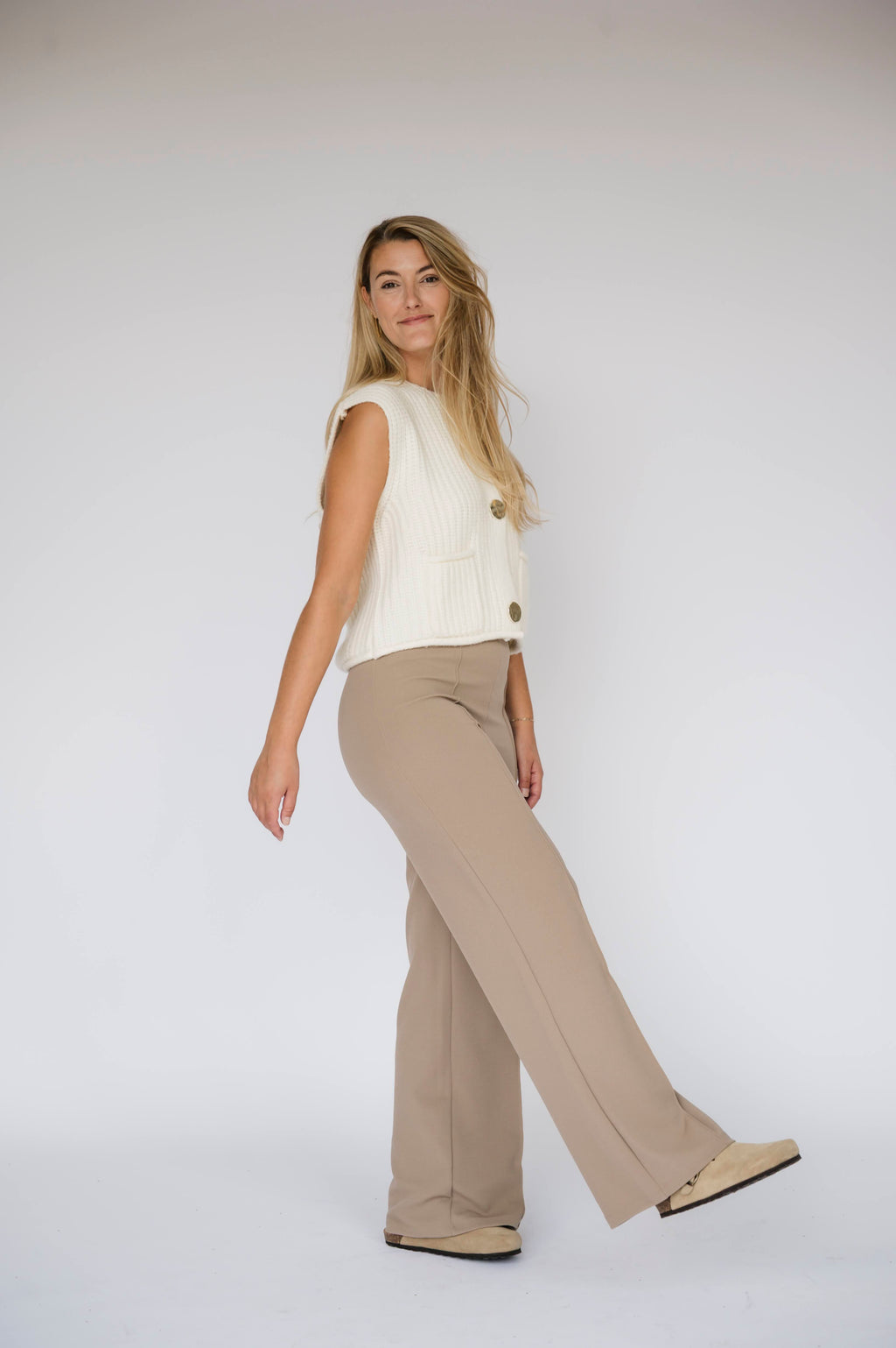 The Bold Button Gilet - Seashell