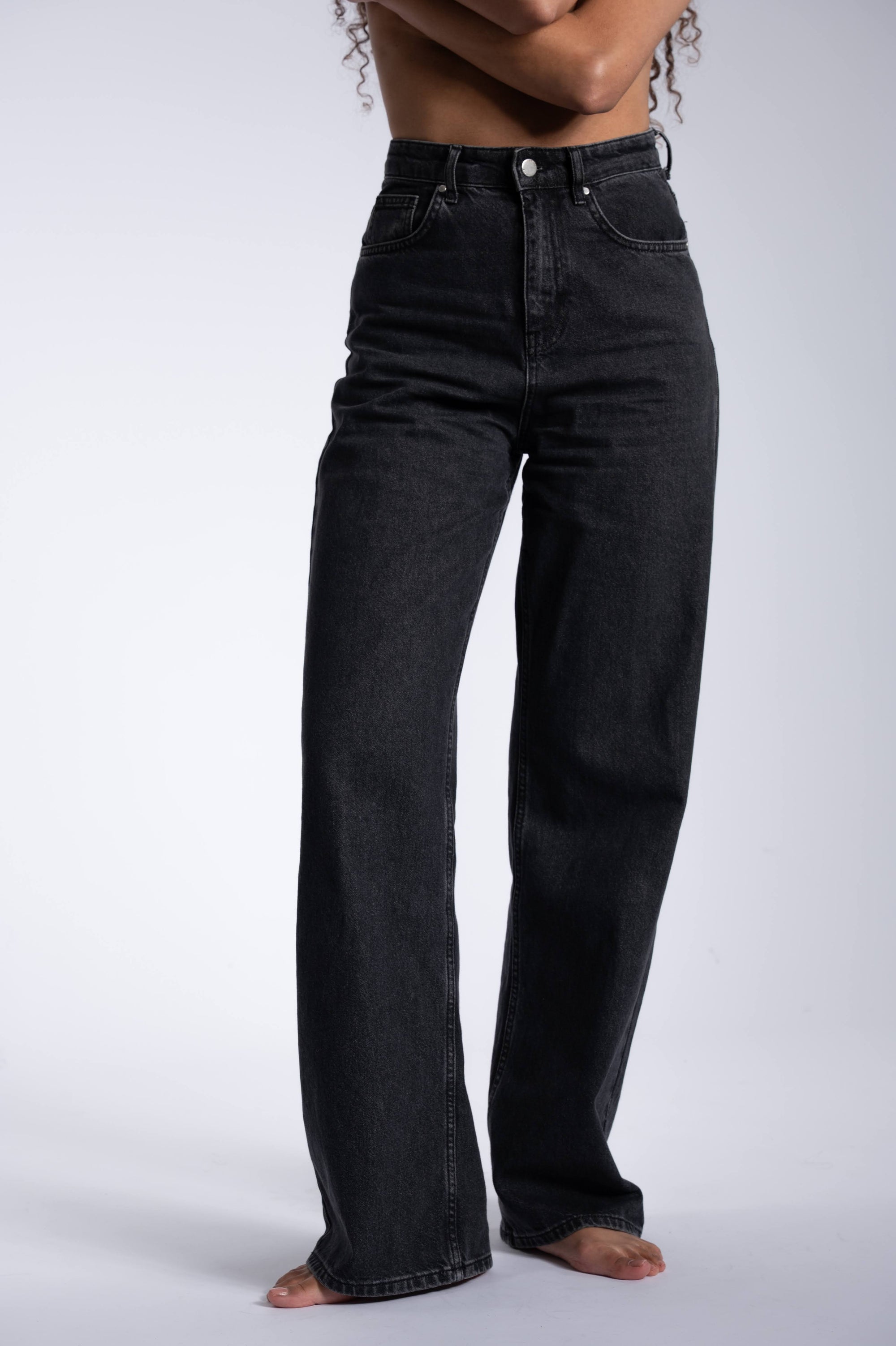 Wide Leg Jeans - Washed Black