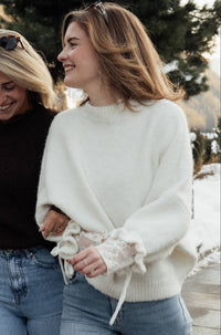 Bow Cuff Wide Pull - Ivory