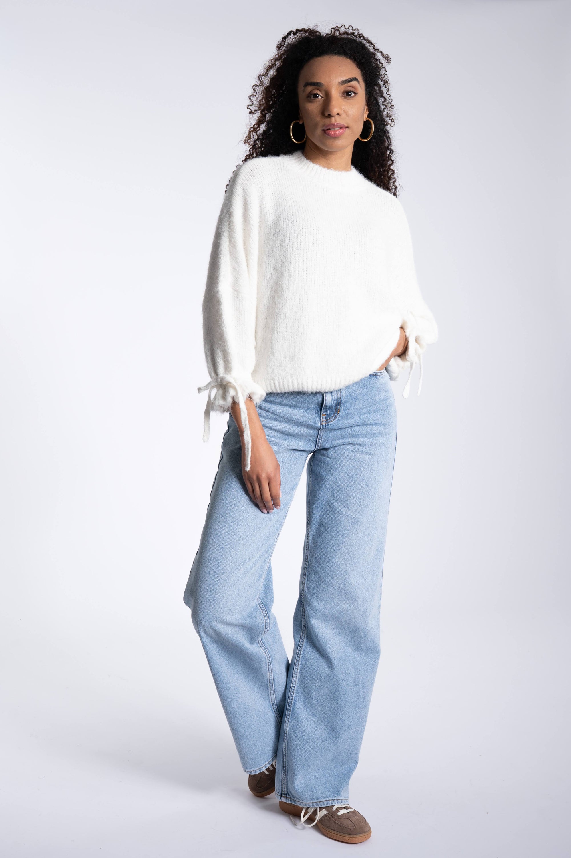 Bow Cuff Wide Pull - Ivory