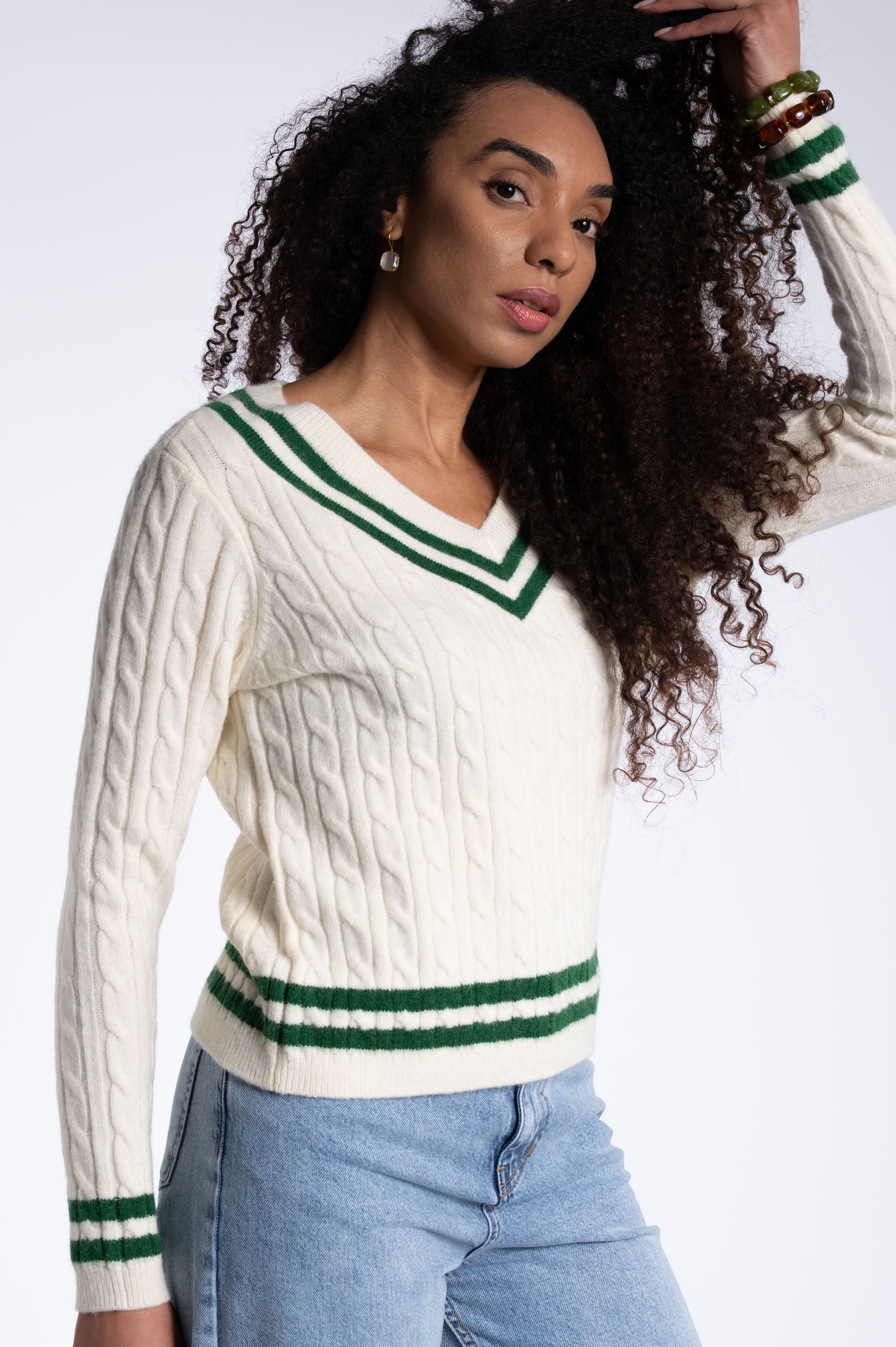 V-Neck Tennis Pull – Off White & Green